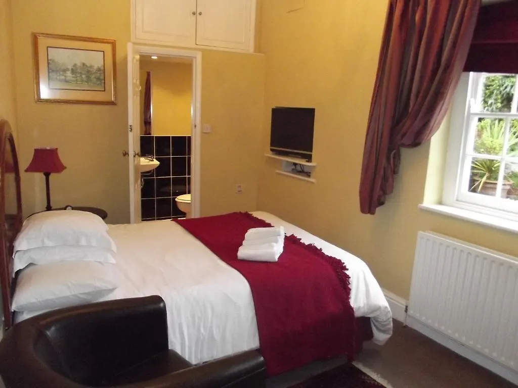 Harmondsworth Hall Guest House West Drayton  West Drayton (Middlesex)